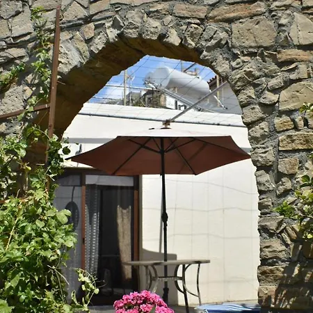 Guest house George Pentakomo