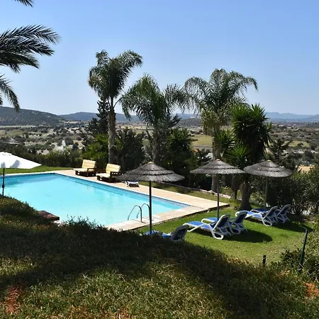 George Guest house Pentakomo