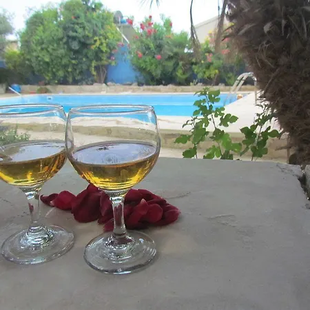 George Guest house Pentakomo