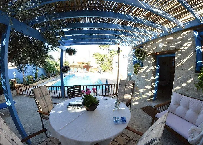 Penzion George Pentakomo