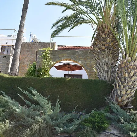 Guest house George 3*