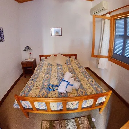 George Guest house Pentakomo